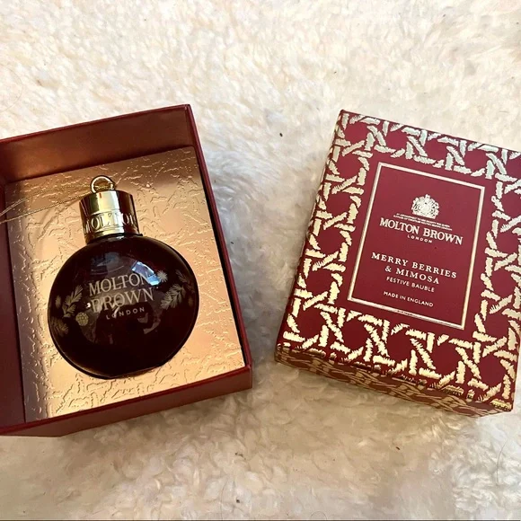 New Molton Brown merry berries & mimosa limited edition festive bauble - Picture 1 of 2